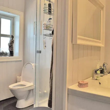 Three-bedroom Holiday In Holiday home *