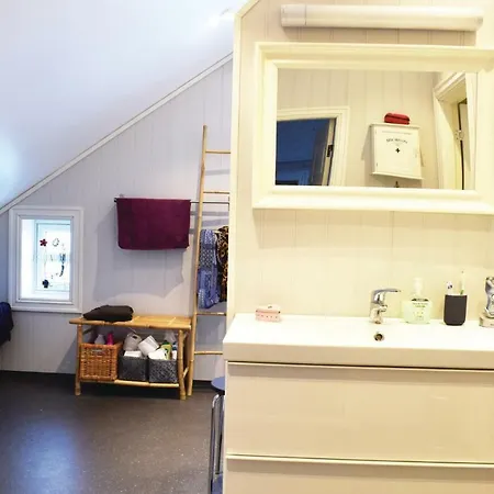 Three-bedroom Holiday In Holiday home